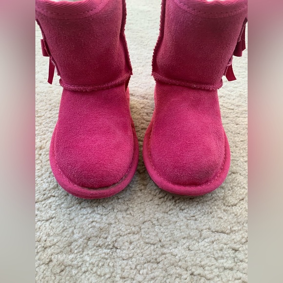 Koolaburra by Ugg Toddler Size 6 Pink Suede Bow Winter Boots - Picture 3 of 7